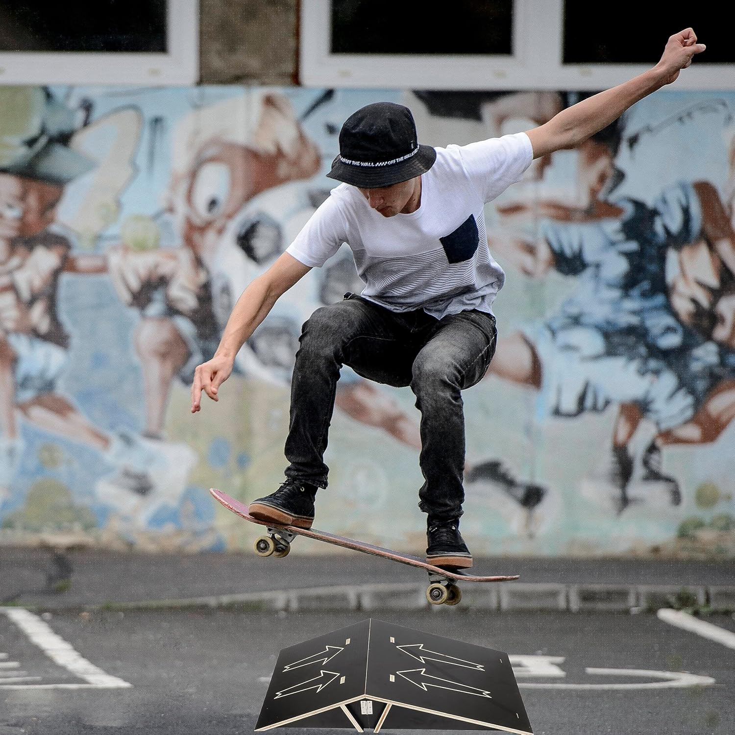 Black Double Sided Skateboard Ramp with Carry Rope Y606141