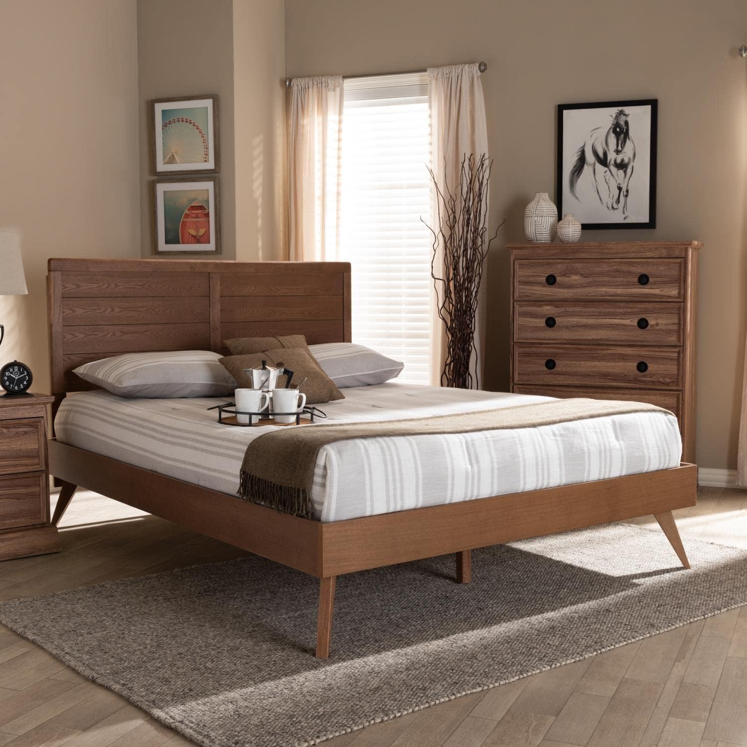 Walnut Brown Wood Queen Platform Bed U664222