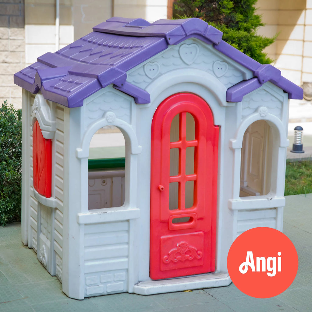 Plastic Playhouse Q857293