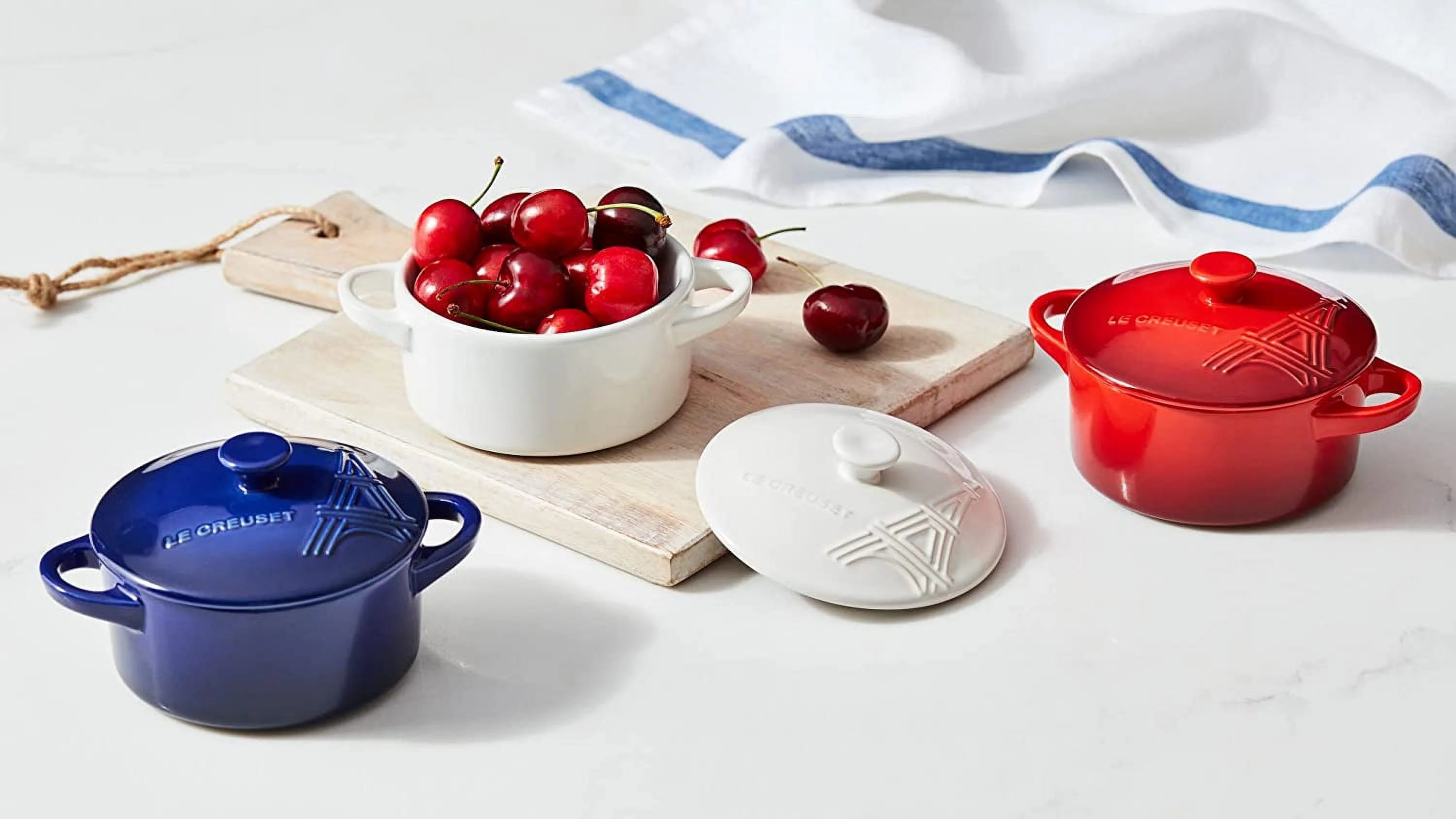White 8 Ounce Stoneware Mini Round Cocotte B160609