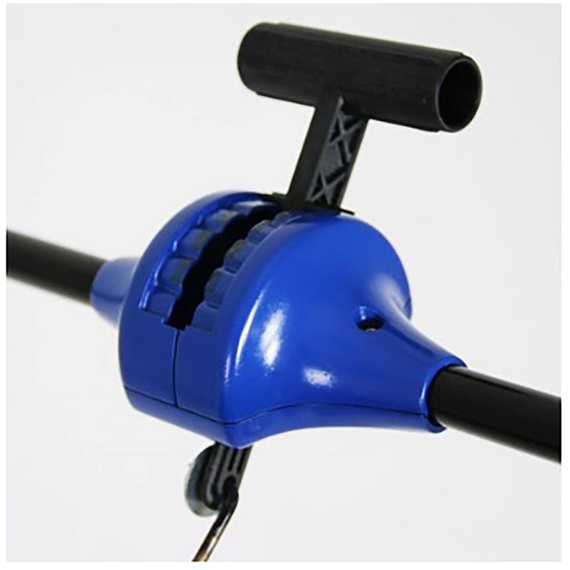 70 Pound Broadcast Spreader L272