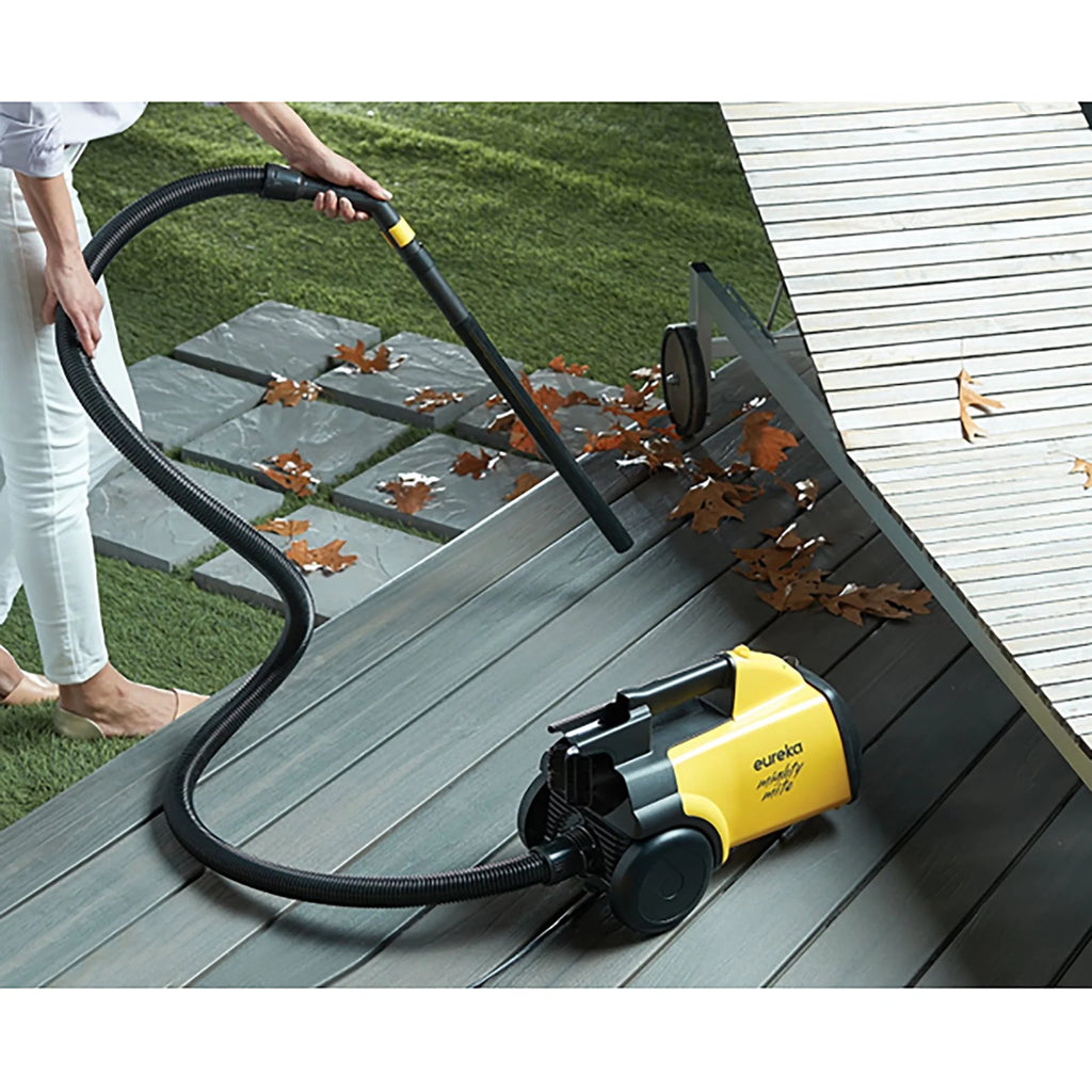 Bagged Canister Vacuum C1050