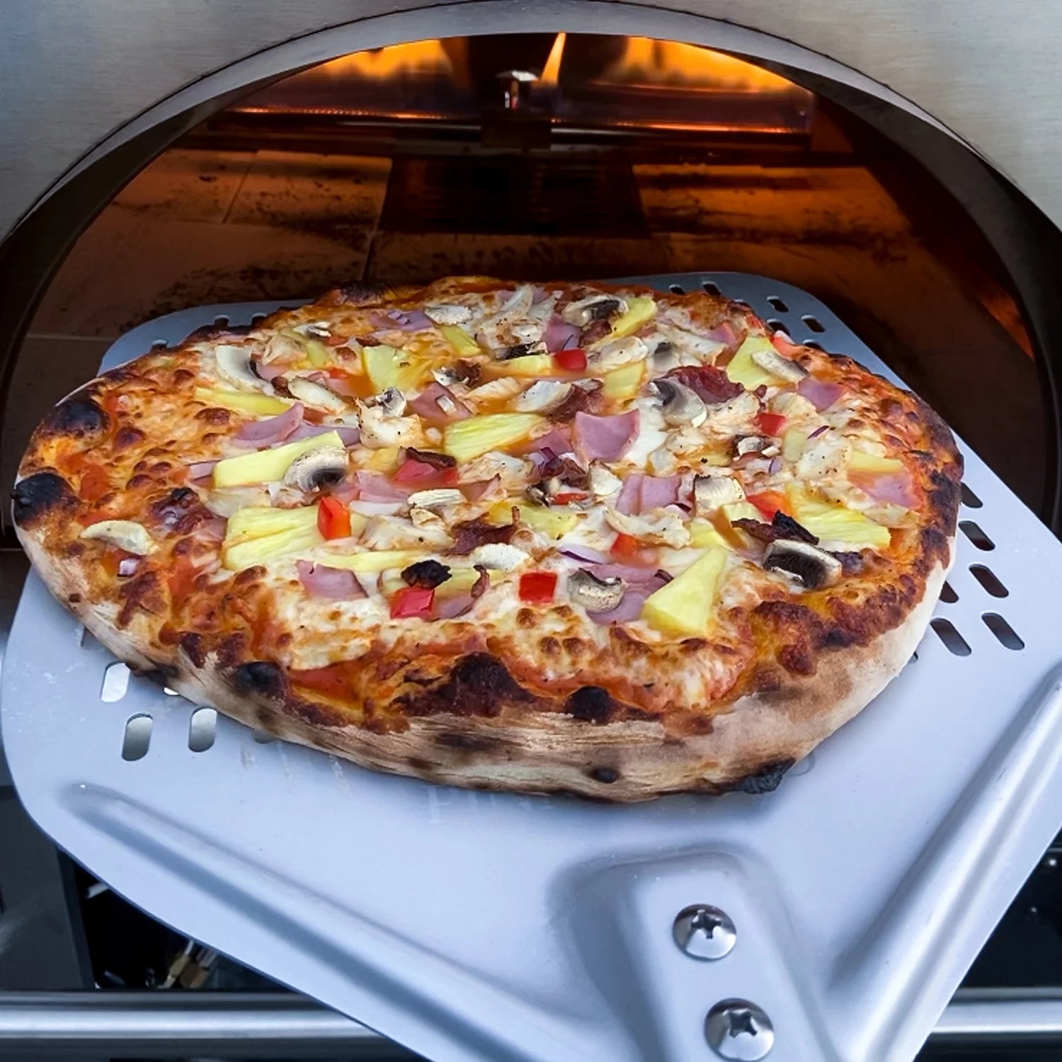 12 Perforated Pizza Peel W10915