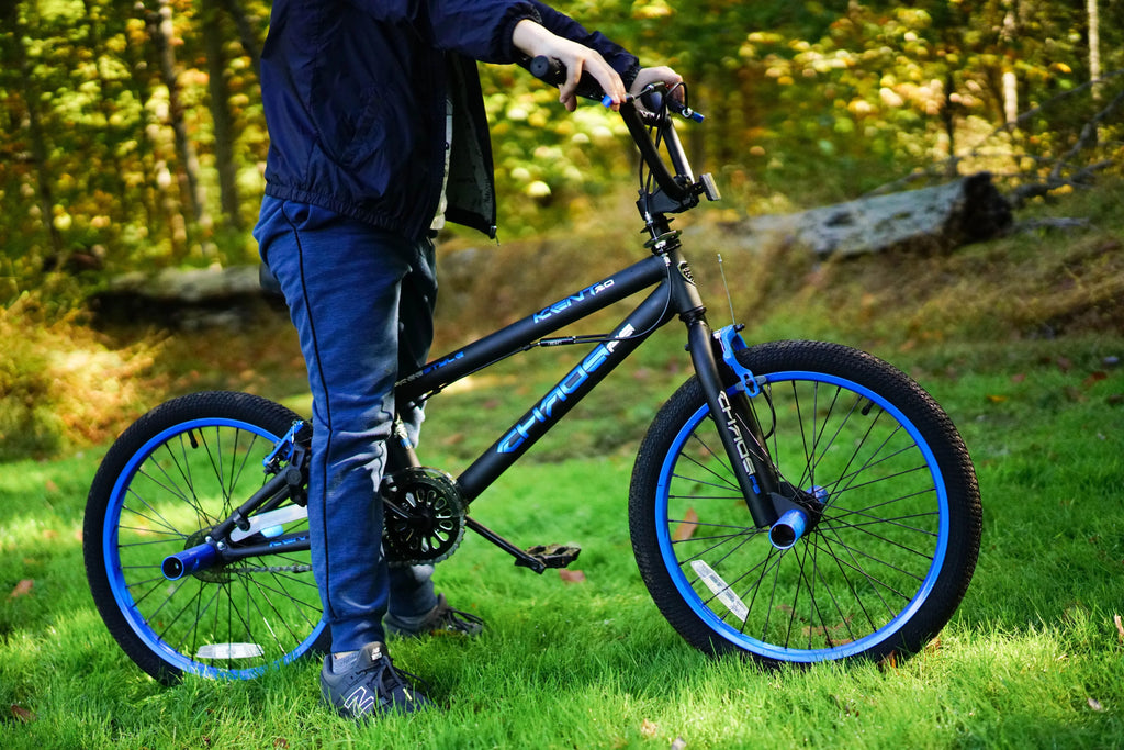 20 in. Matte Black and Blue Boy's Bicycle P301