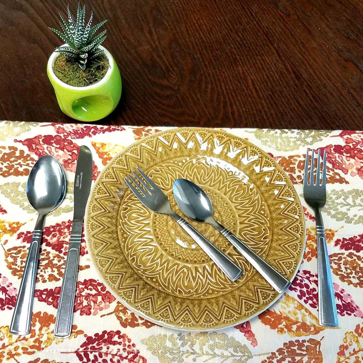 24 Piece Silver Flatware Set X121
