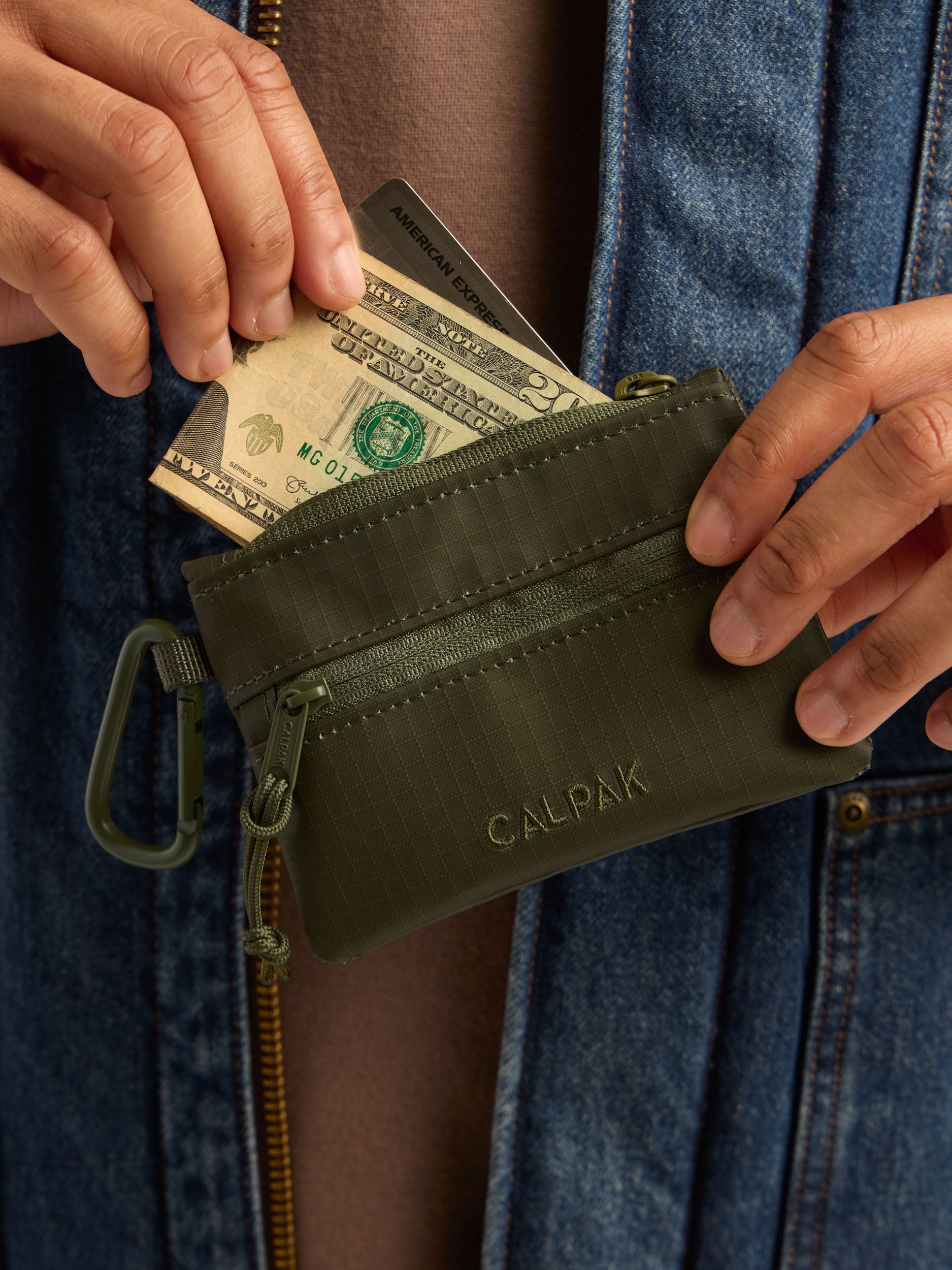 Terra Clippable Card Pouch